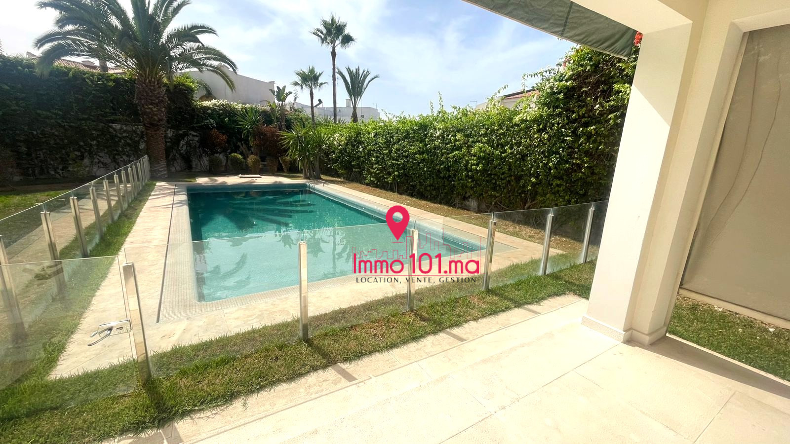 Villa moderne à vendre à Hay Riad SIV2282